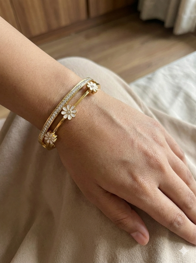 Golden Floral Crystal Bangle