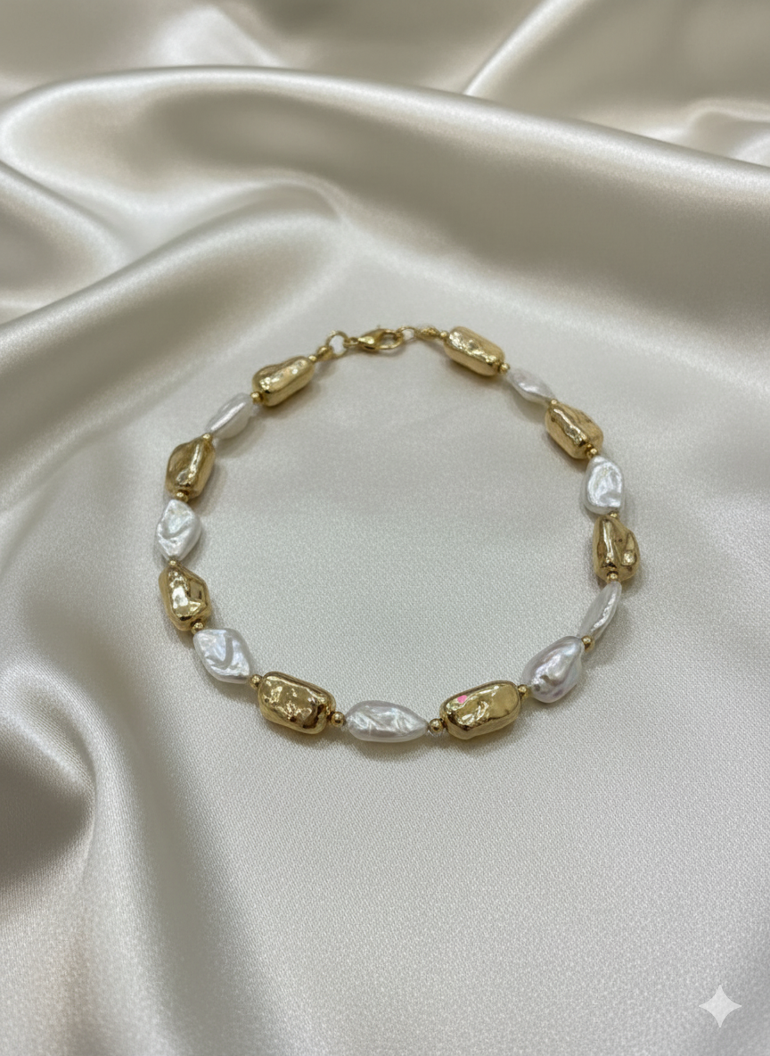 Golden Pearl Fusion Choker – Premium Handmade Statement Necklace